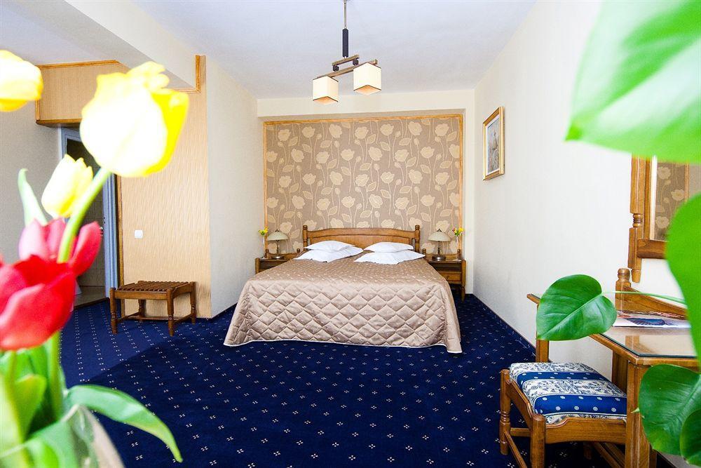 Hotel Onix Cluj-Napoca Buitenkant foto