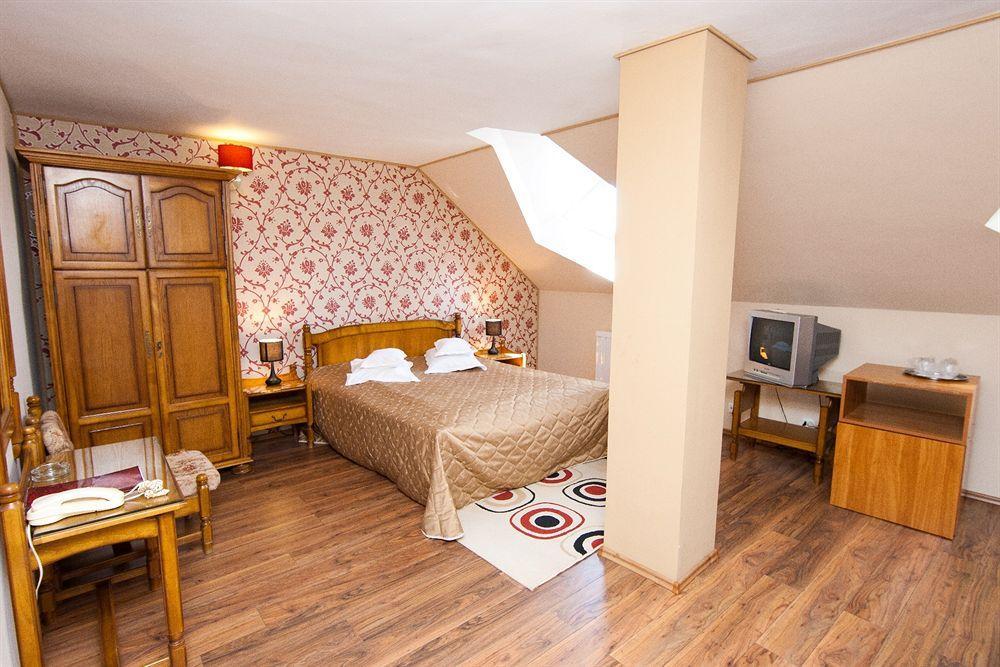 Hotel Onix Cluj-Napoca Buitenkant foto