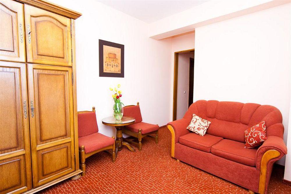 Hotel Onix Cluj-Napoca Buitenkant foto