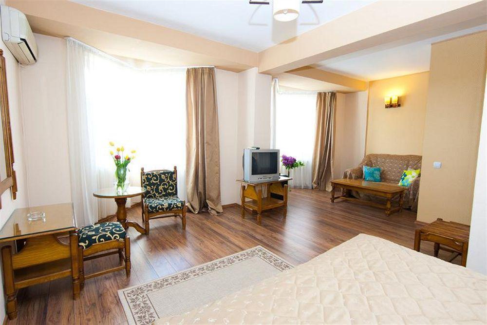 Hotel Onix Cluj-Napoca Buitenkant foto