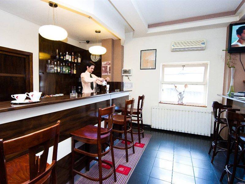 Hotel Onix Cluj-Napoca Buitenkant foto