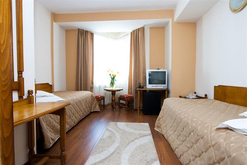 Hotel Onix Cluj-Napoca Buitenkant foto