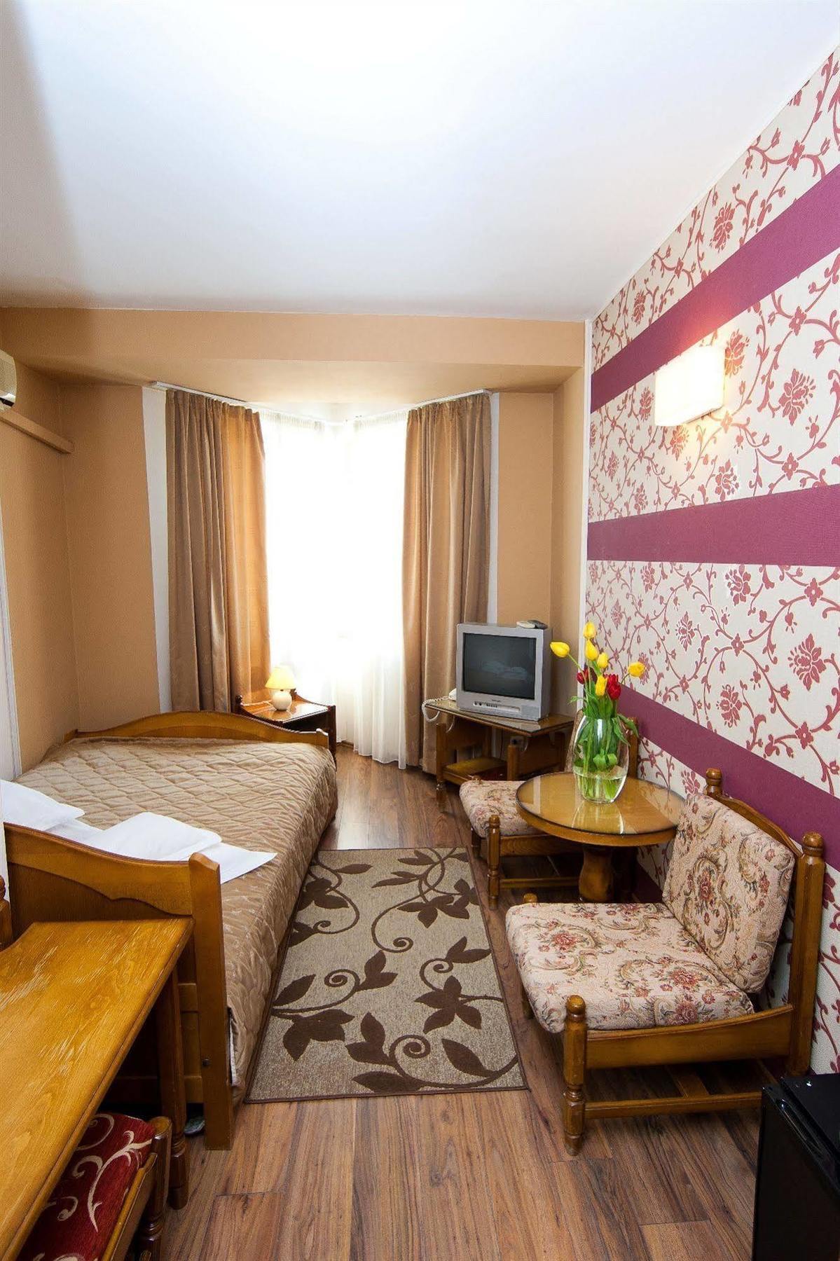 Hotel Onix Cluj-Napoca Buitenkant foto