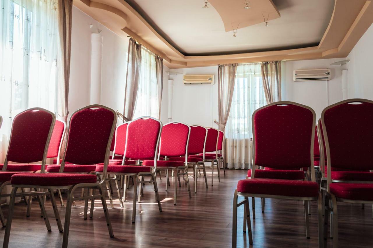 Hotel Onix Cluj-Napoca Buitenkant foto