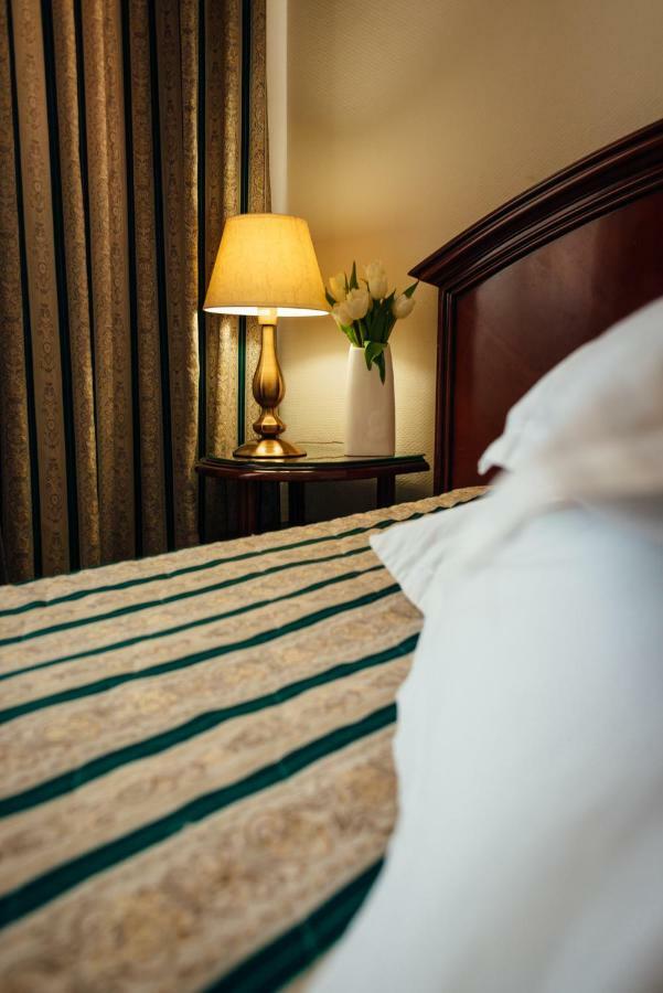 Hotel Onix Cluj-Napoca Buitenkant foto